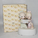 Precious Moments: e5394 Wishing You A Merry Christmas - Music Player