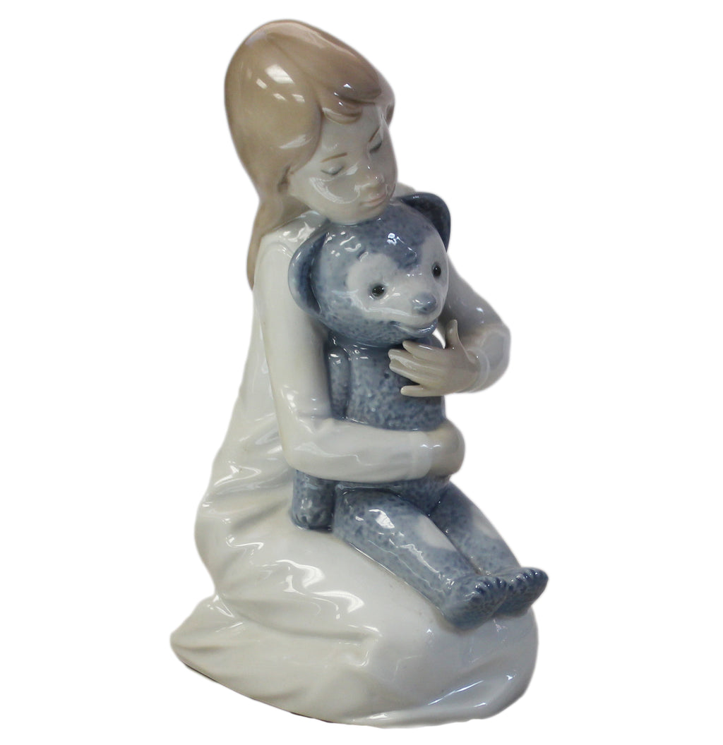 Lladró Figurine: Nao 0145 Girl with Bear